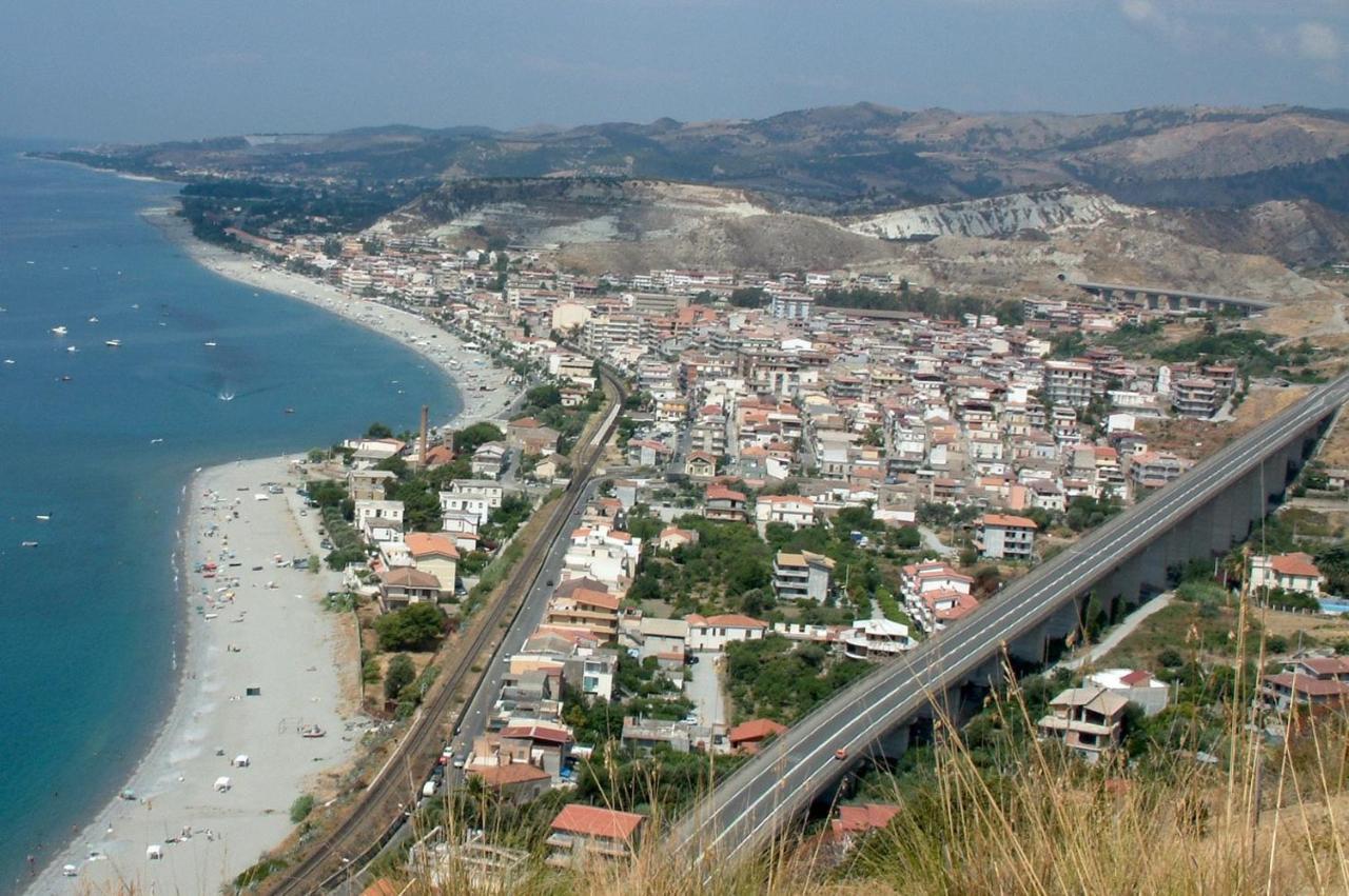 Civico 44 * Bova Marina